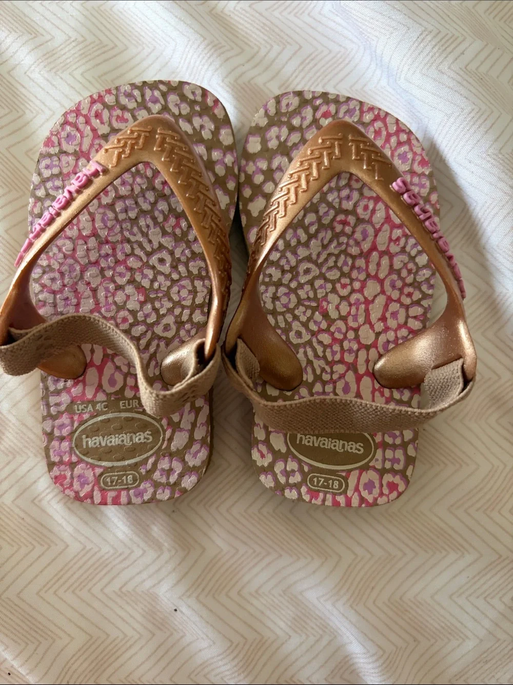 Havaianas Kids Rose Gold Straps with Pink Leopard Print Flip Flops - 4